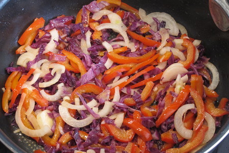 Тёплый салат с диким рисом и куриным филе: шаг 6