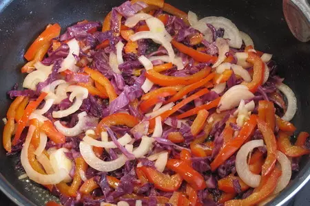 Тёплый салат с диким рисом и куриным филе: шаг 6