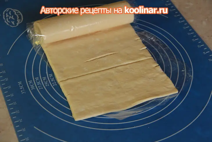 Аджарские хачапури из слоеного теста: шаг 2