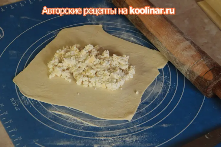 Аджарские хачапури из слоеного теста: шаг 3