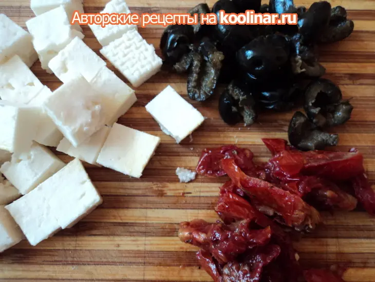 Перец фаршированный кускусом, брынзой и овощами.: шаг 3