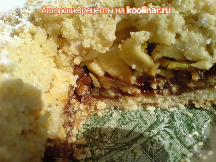 Яблочный пирог-крамбл с карамелизированными орехами: шаг 9
