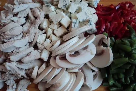 Киш с овощами, курицей и сыром.: шаг 2