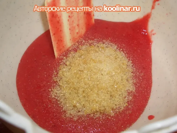 Конфеты-суфле "клубничные облака": шаг 2
