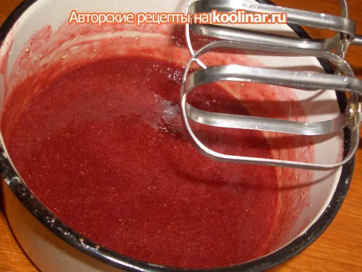 Конфеты-суфле "клубничные облака": шаг 5