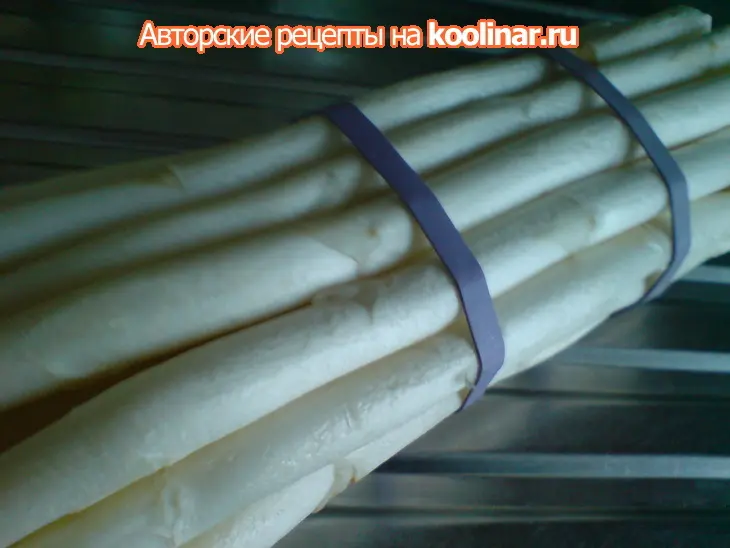 Салат из копчёной форели и белой спаржи: шаг 1