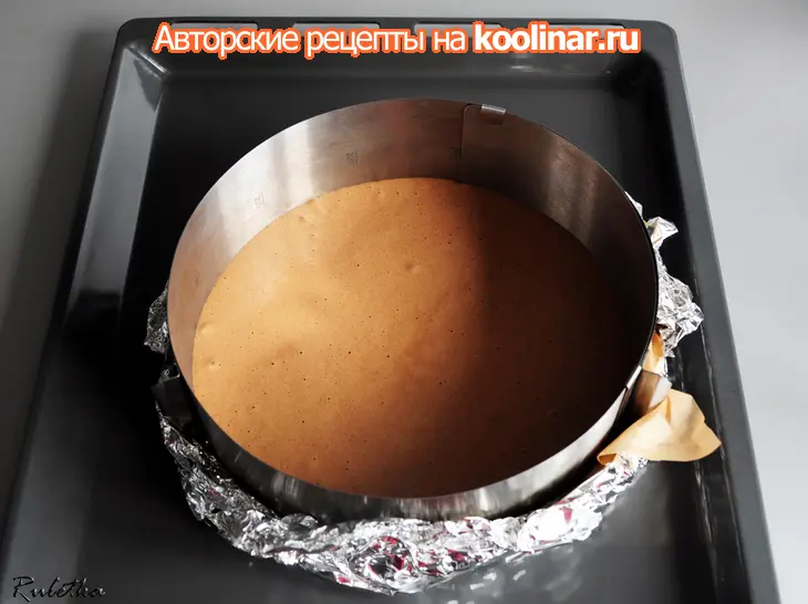 Торт с банановым муссом и хрусткой шоколадно-ореховой прослойкой "галлея": шаг 8