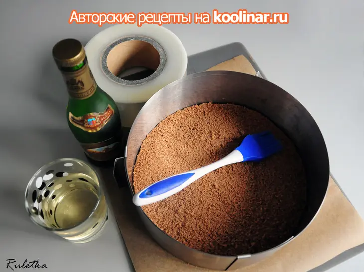 Торт с банановым муссом и хрусткой шоколадно-ореховой прослойкой "галлея": шаг 20