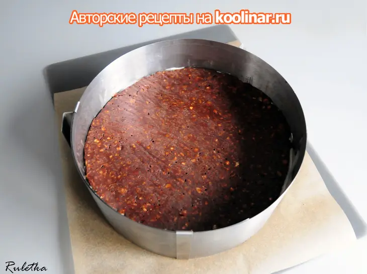 Торт с банановым муссом и хрусткой шоколадно-ореховой прослойкой "галлея": шаг 22