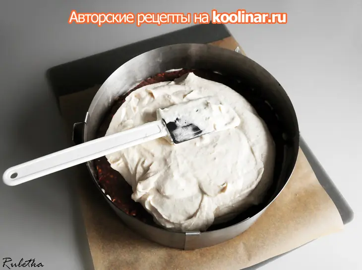 Торт с банановым муссом и хрусткой шоколадно-ореховой прослойкой "галлея": шаг 23