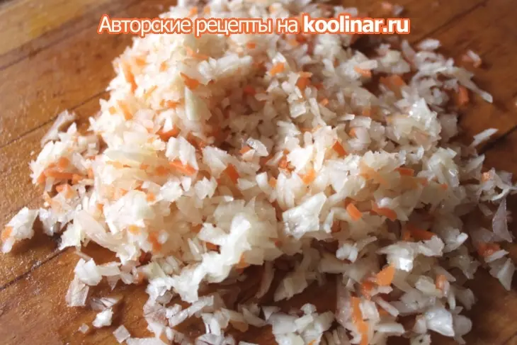 Хлеб с квашеной капустой: шаг 1