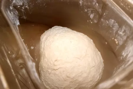 Хлеб с квашеной капустой: шаг 2