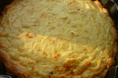 Простой и вкусный луково-сырный пирог с яблочной ноткой: шаг 2