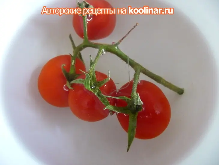 Запеченные перцы, фаршированные помидорками - черри: шаг 1
