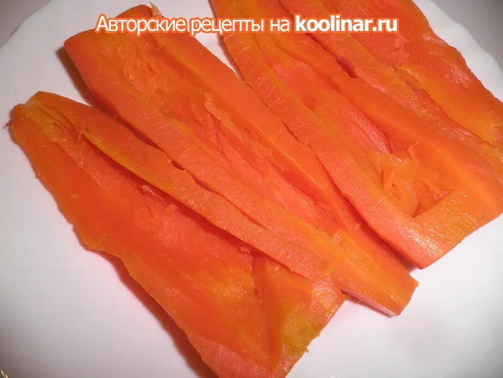 Морковь фаршированная овощами: шаг 2