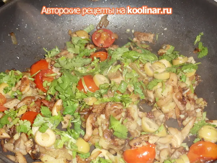 Баклажаны фаршированные вешенками: шаг 2