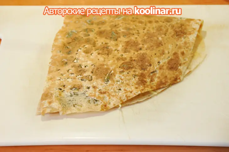 А-ля кесадилья с соусом песто, курицей, ветчиной (домашний фаст-фуд): шаг 3