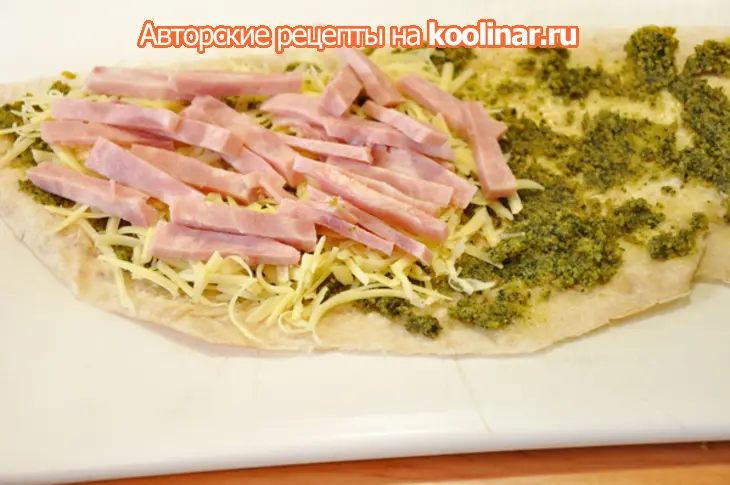 А-ля кесадилья с соусом песто, курицей, ветчиной (домашний фаст-фуд): шаг 4