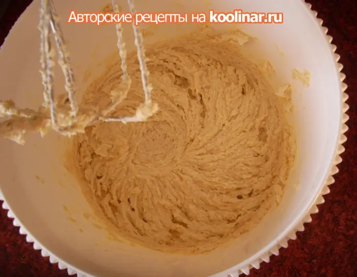 Кекс с сухофруктами и орехами на водяной бане: шаг 6