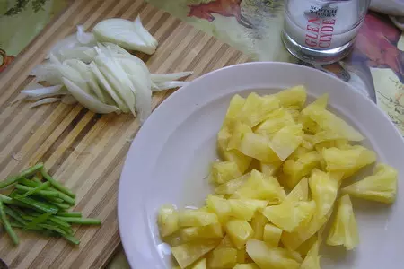 Мясо с ананасами или гуинджоу: шаг 2