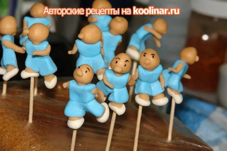 Торт "go, go, go! все на футбол!!!": шаг 6