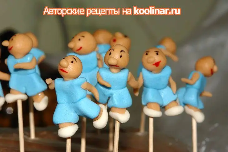 Торт "go, go, go! все на футбол!!!": шаг 7