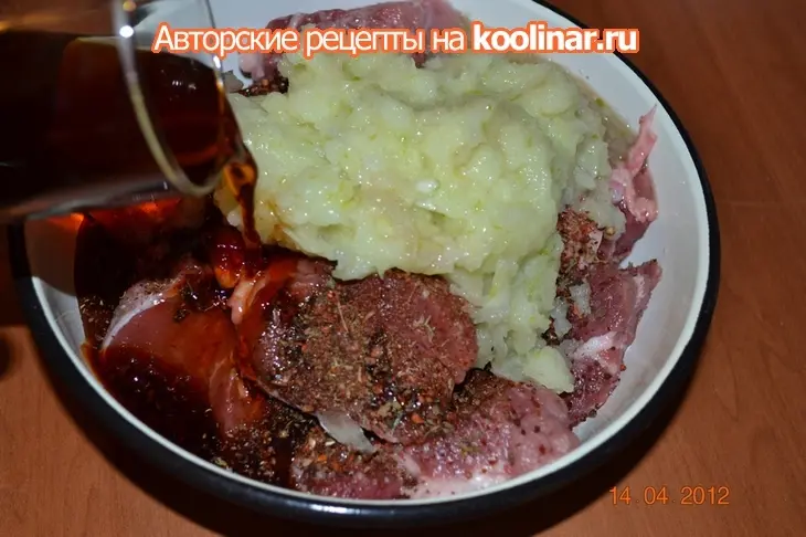 Шашлык из свиной вырезки.: шаг 8