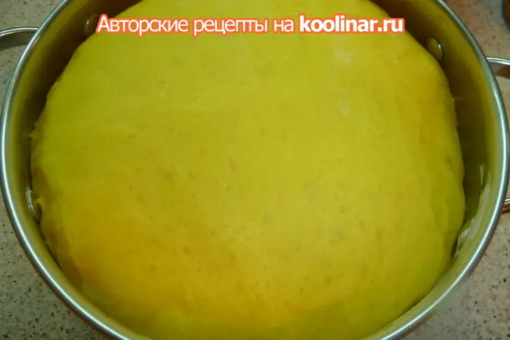Праздничный  кулич  с шафраном на сливках: шаг 10