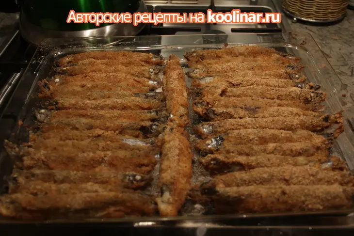 Мойва(килька,тюлька,хамса) в панировке: шаг 1
