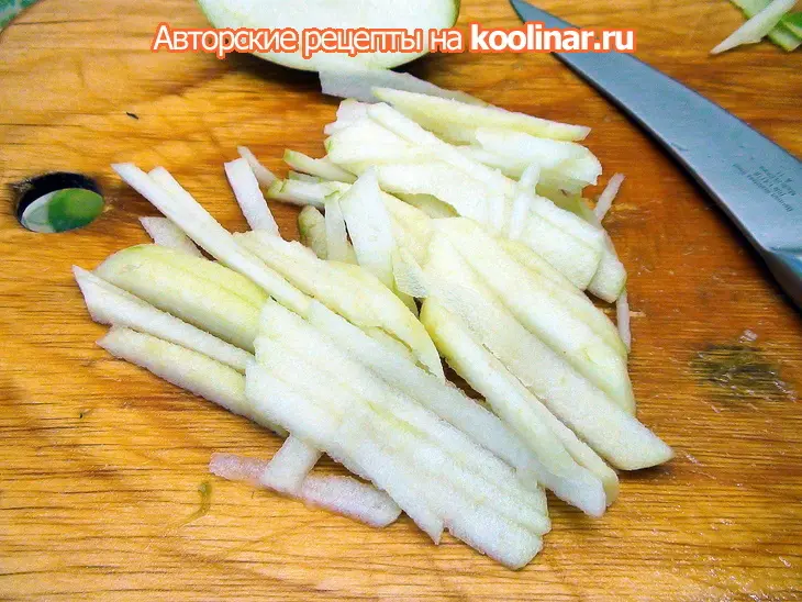 Салат вальдорф с орешками пекан.: шаг 4