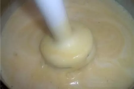 Суп пюре из сельдерея: шаг 3