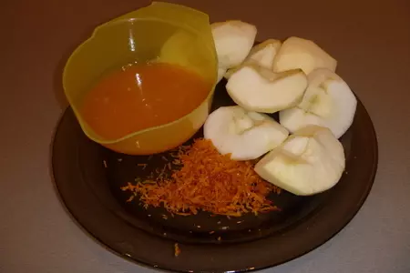 Оладьи на сыворотке с яблоками: шаг 2