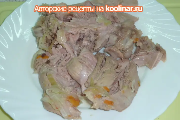 Щи из молодой капусты с фасолью и мясом птицы: шаг 6