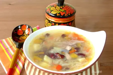 Щи из молодой капусты с фасолью и мясом птицы: шаг 8