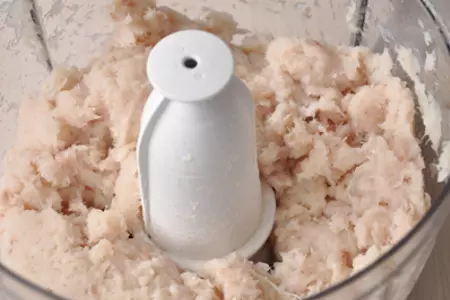 Рыбные зразы с грибной начинкой: шаг 1