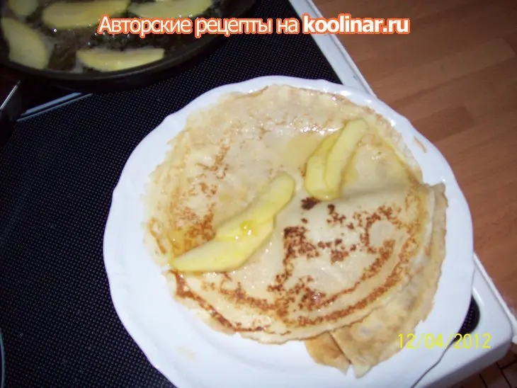 Блинчики с яблоками.: шаг 4