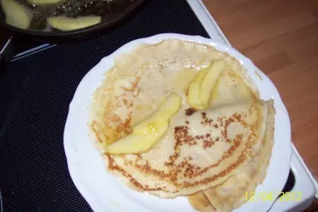 Блинчики с яблоками.: шаг 4