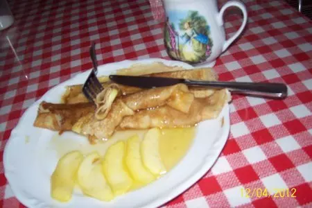 Блинчики с яблоками.: шаг 7