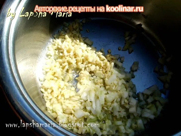 Чесночный крем-суп с кабачком: шаг 2