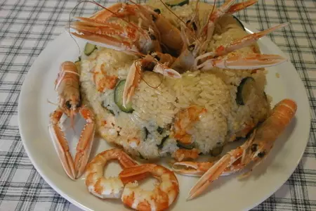Купол из риса с морскими раками и королевскими креветками: шаг 4