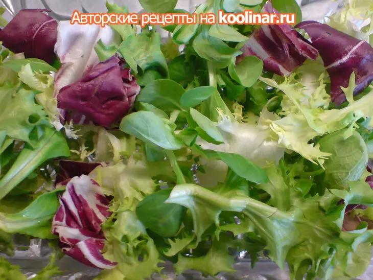 Салат из зелёной спаржи, помидорок и яиц: шаг 2