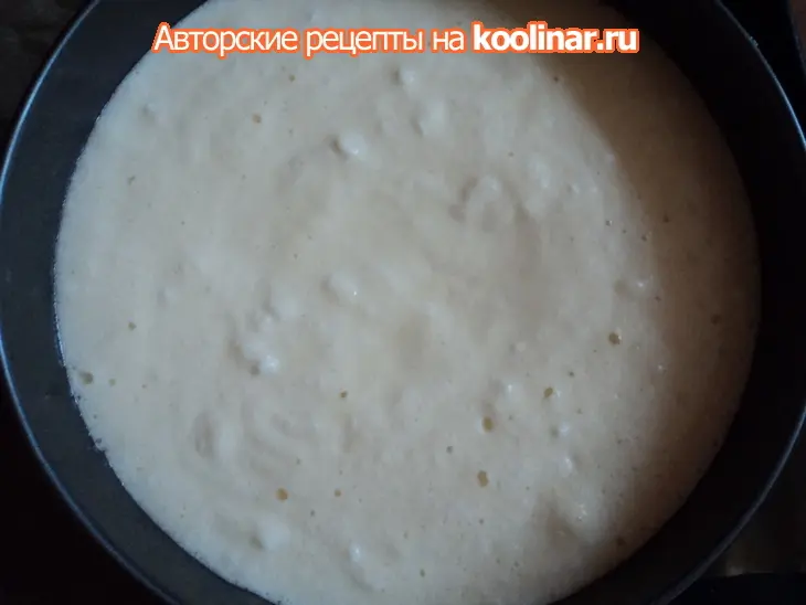 Бисквит из рисовой муки, и торт с клубникой, розовой водой и белым шоколадом.: шаг 3