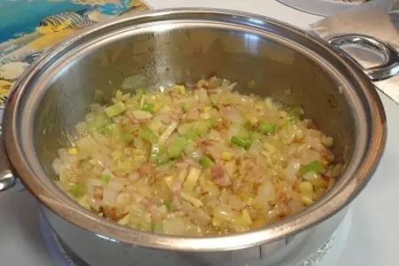 Махи,мидии и молюски в крем-супе: шаг 5