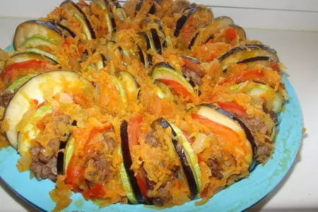 Рататуй с мясными медальонами: шаг 10