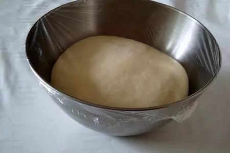 Бапс, шотландские булочки, посыпанные мукой: шаг 4