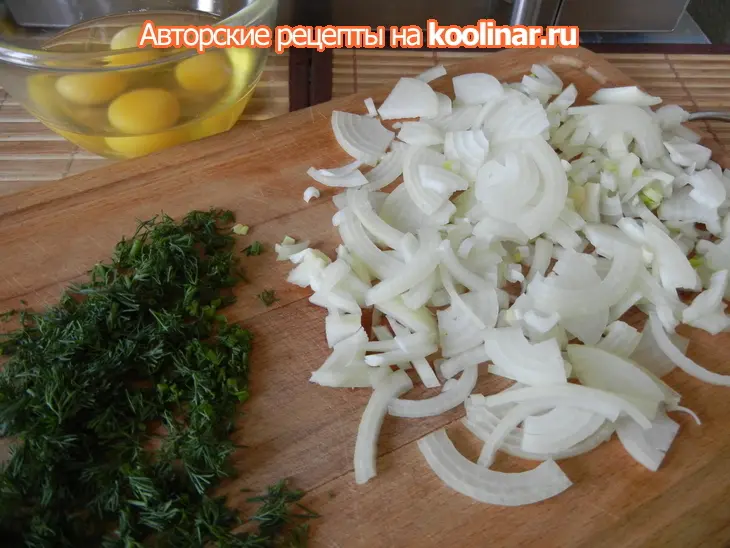 Яичница со шкварками и луком на трех жирах (флэшмоб нхзс): шаг 3