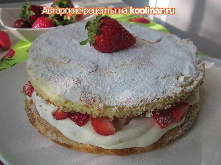 Торт с безе "клубника со сливками": шаг 4