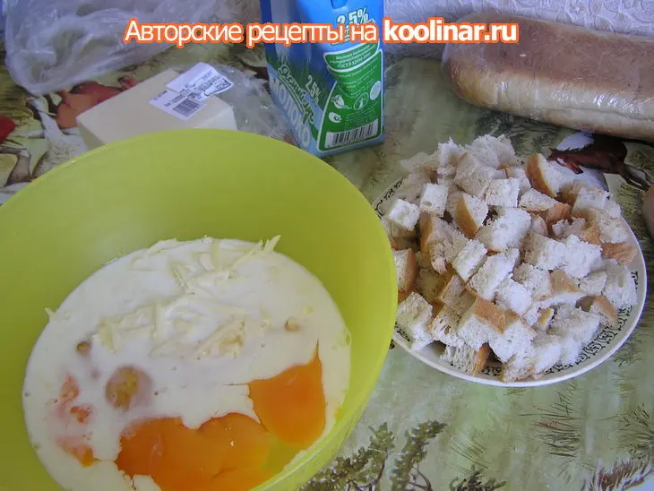 Омлет с сухариками. воскресный завтрак.: шаг 2