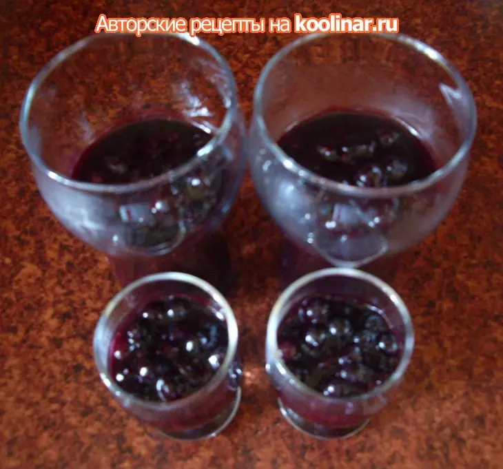 Черная смородина с кокосовым кремом: шаг 13