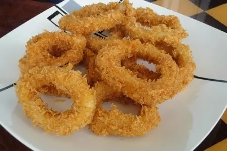 Кальмары жареные с перцем и чесноком: шаг 7